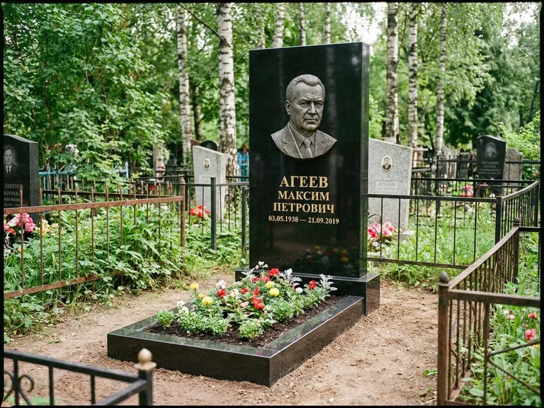 Памятник с барельефом — выполненная работа 1 в Ярославле