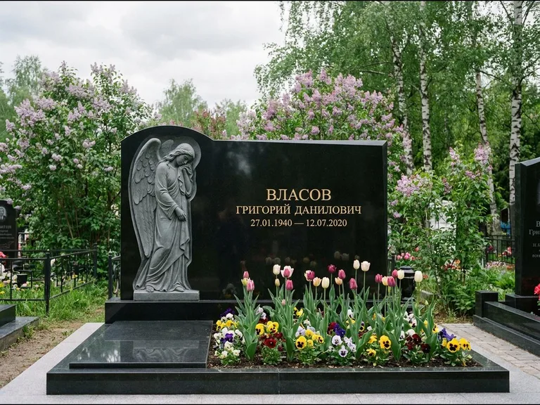 Памятник с барельефом — выполненная работа 3 в Ярославле