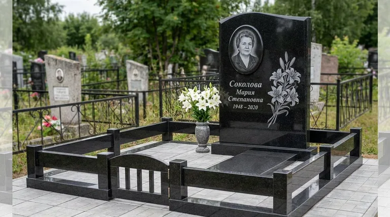 Памятник с гравировкой лилий — выполненная работа «Соколова» в Ярославле