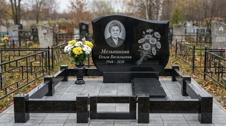 Памятник с гравировкой ромашек — выполненная работа «Мельникова» в Ярославле