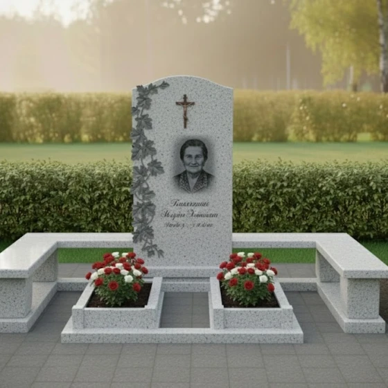 Гранитный памятник с виноградной лозой и крестом, гранит Мансуровский
