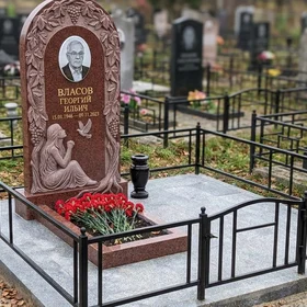 Гранитный памятник
